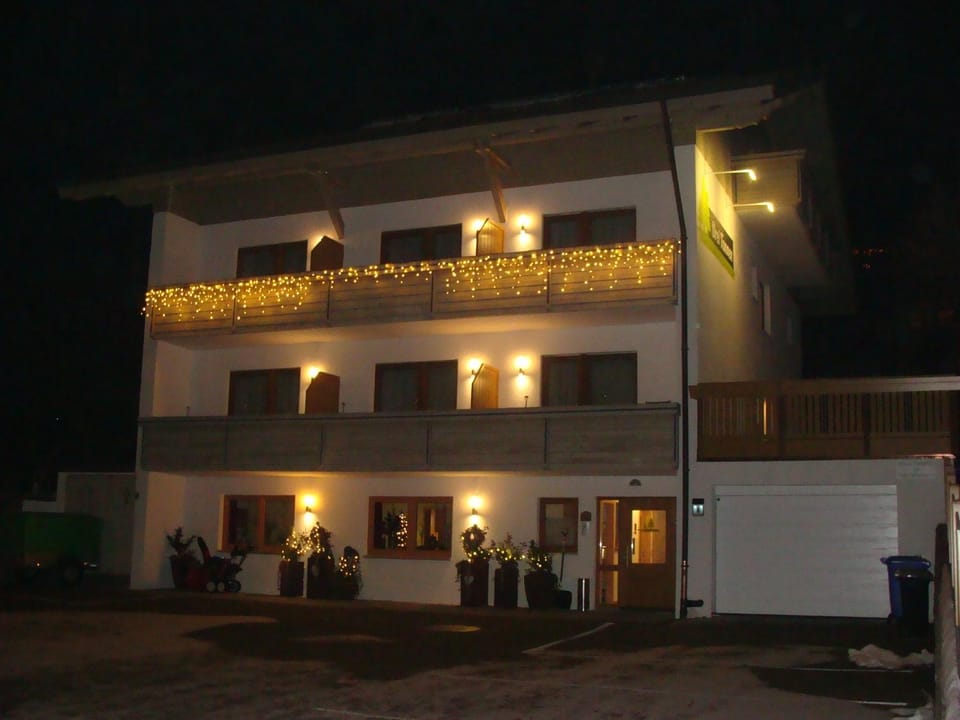 Facade/entrance, Night