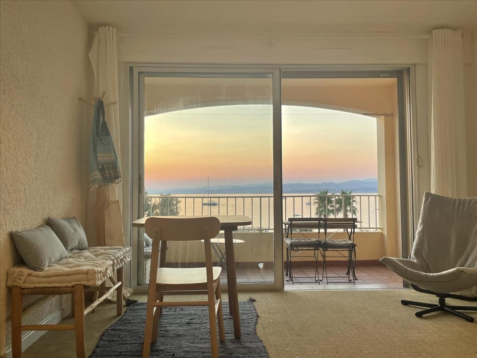 Studio Le Brusc Apartment in Six-Fours-les-Plages