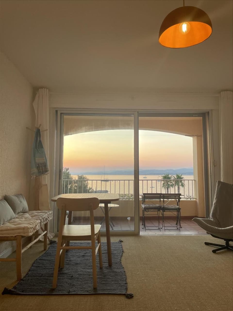 Seating area, Sea view, Sunset