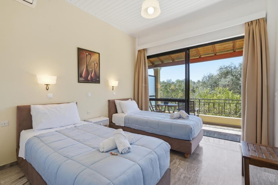 Property building, Living room, Bedroom