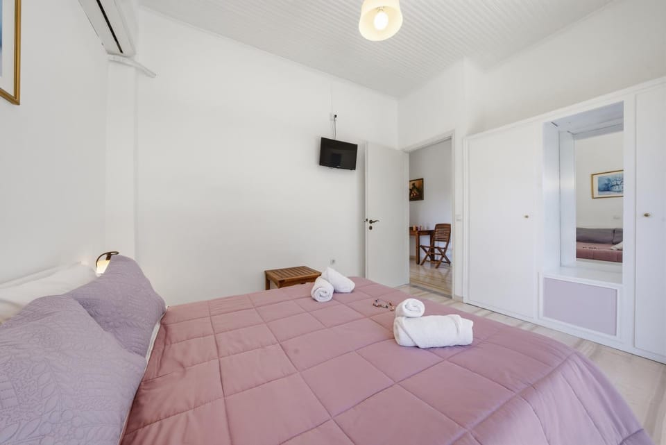 Property building, Living room, Bedroom