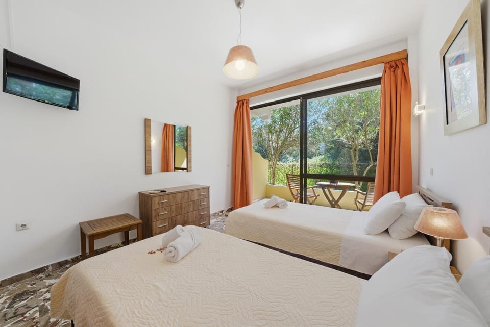 Property building, Living room, Bedroom