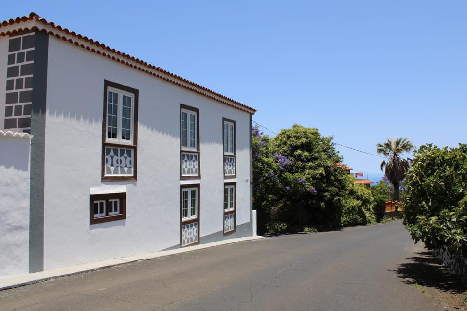 VILLA LA CAPIROTA Villa in La Palma