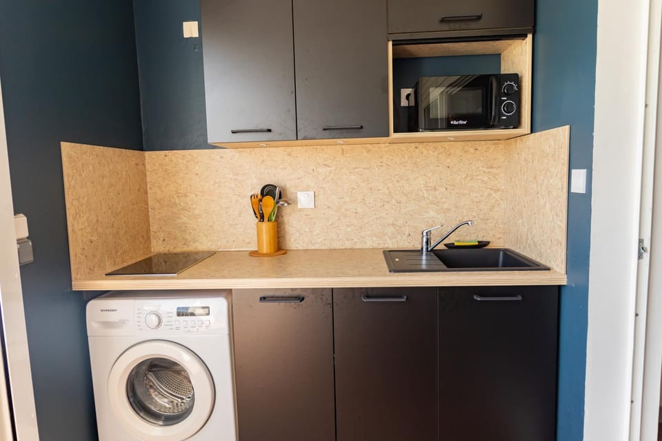 Ti Studio Alizé face à la plage Apartment in Grande-Terre, Guadeloupe