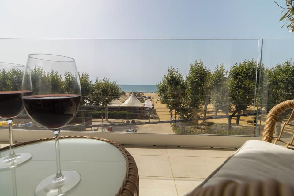 Balcony/Terrace, Balcony/Terrace, Beach, Sea view
