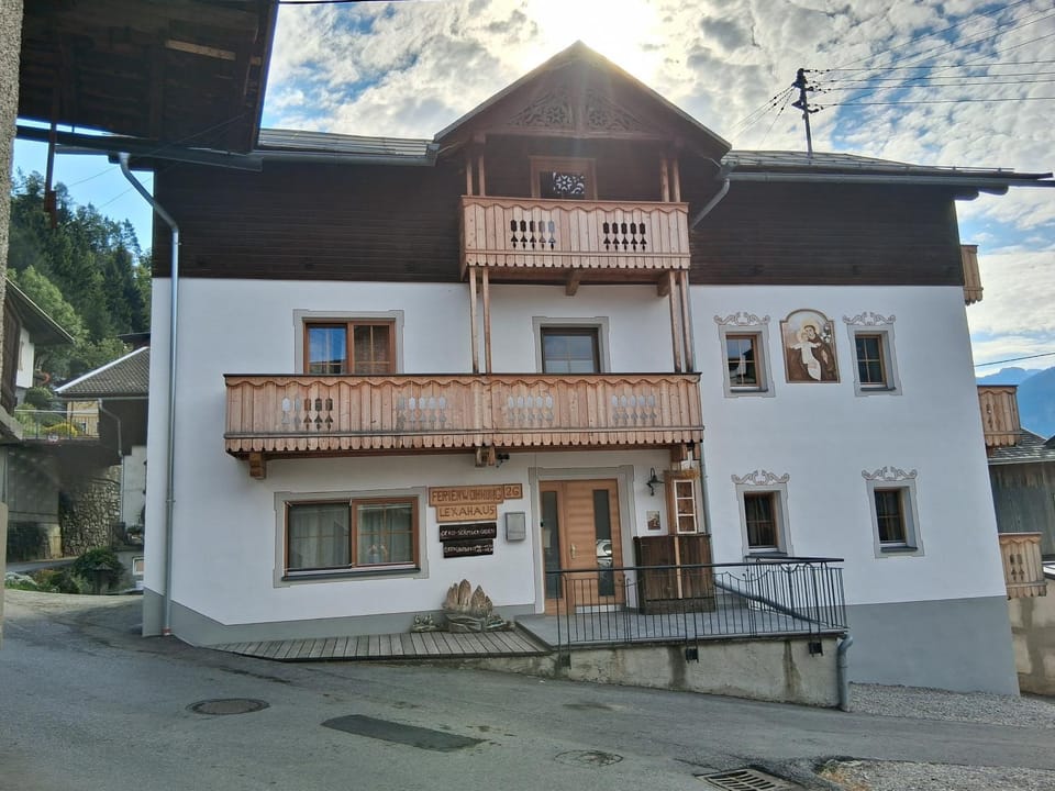 Property building, Day, View (from property/room), Balcony/Terrace