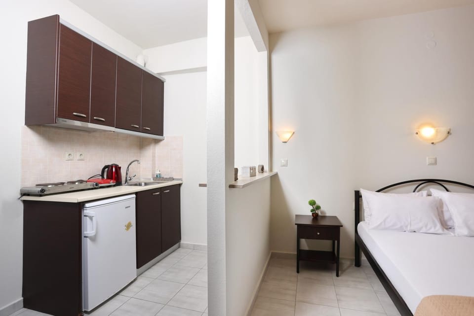 AVRA STUDIOS Apartment hotel in Halkidiki