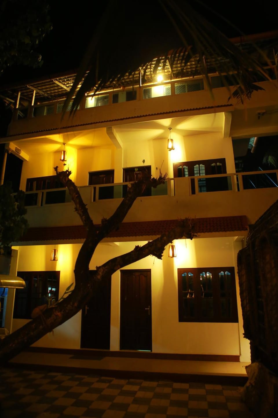Facade/entrance
