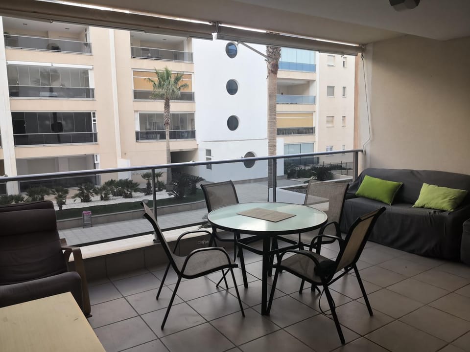 Apartamento Mar y Sal en Primera Linea de Playa Vacaciones en Roquetas de Mar Apartment in Roquetas de Mar