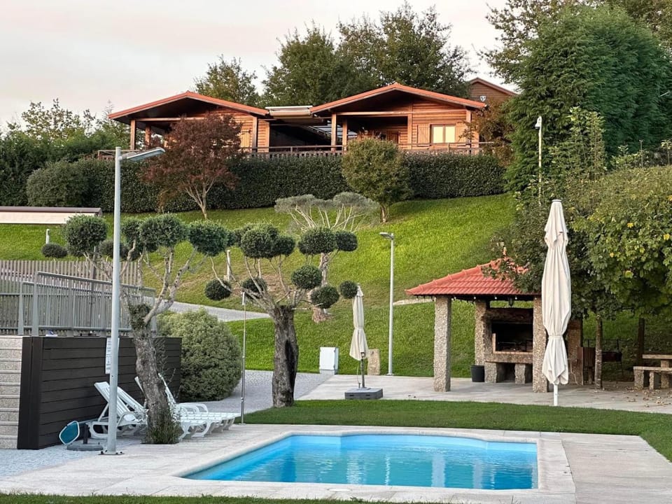 Pool view, Swimming pool, sunbed