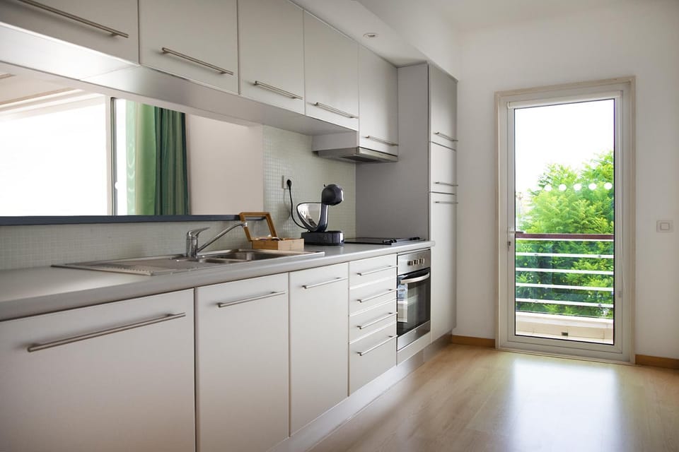 Coffee/tea facilities, Kitchen or kitchenette, kitchen