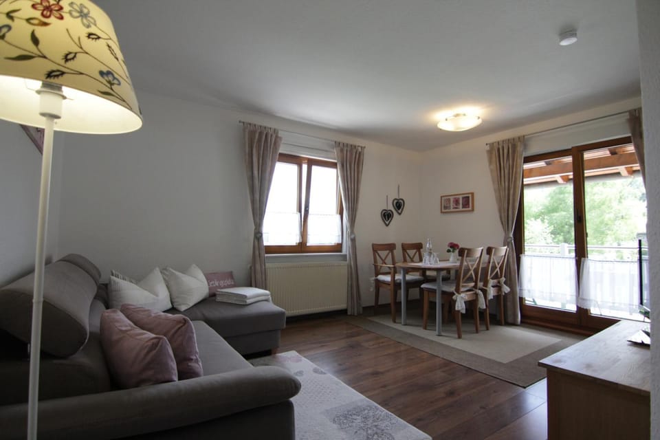 Schöne Ferienwohnung im Nationalpark nördlicher Schwarzwald Apartment in Forbach