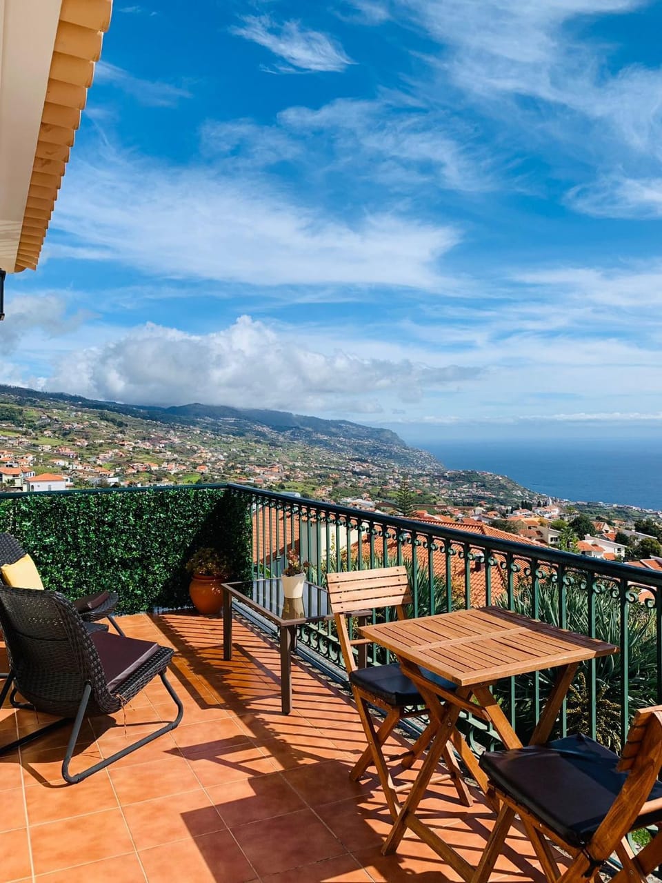 Patio, Natural landscape, View (from property/room), Balcony/Terrace, Dining area, Mountain view, Sea view