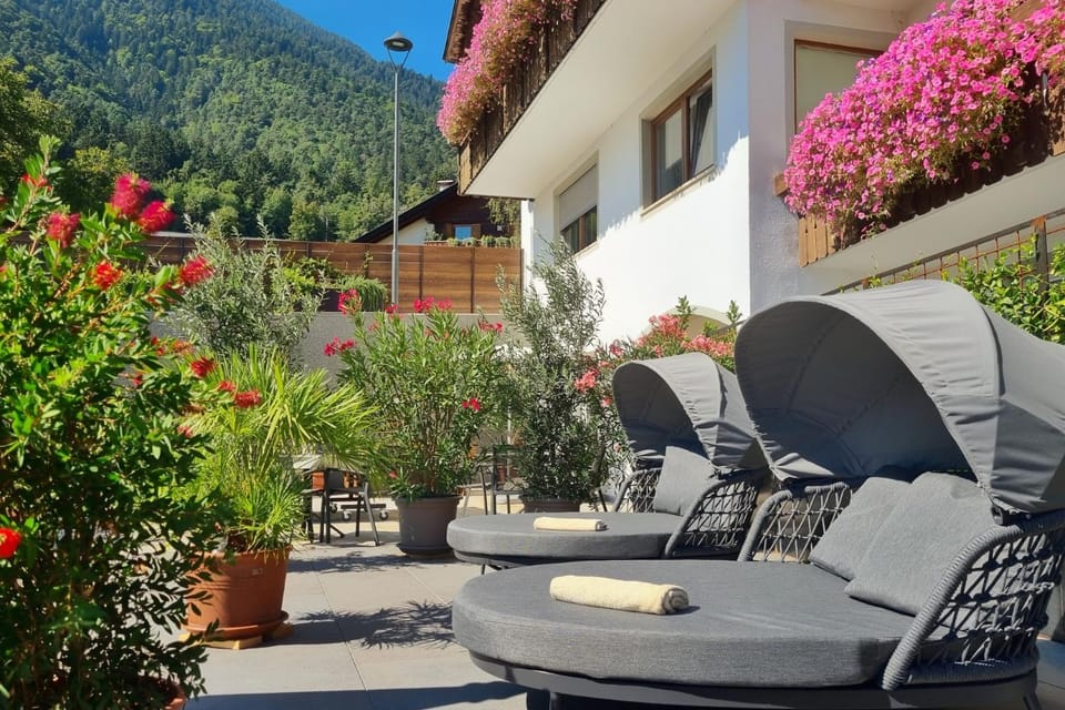 Balcony/Terrace, sunbed