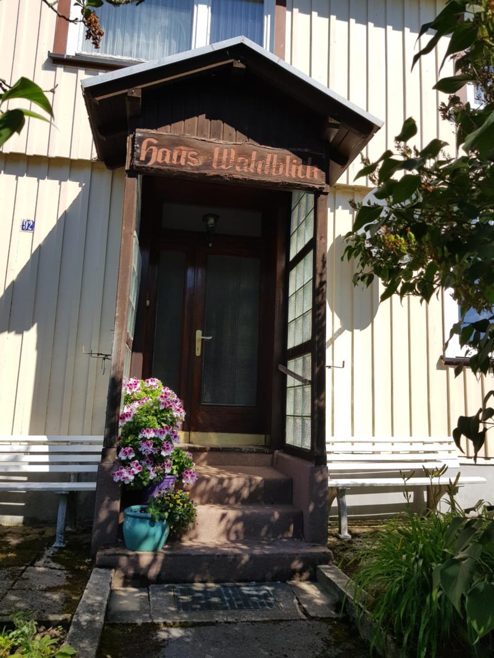 Facade/entrance