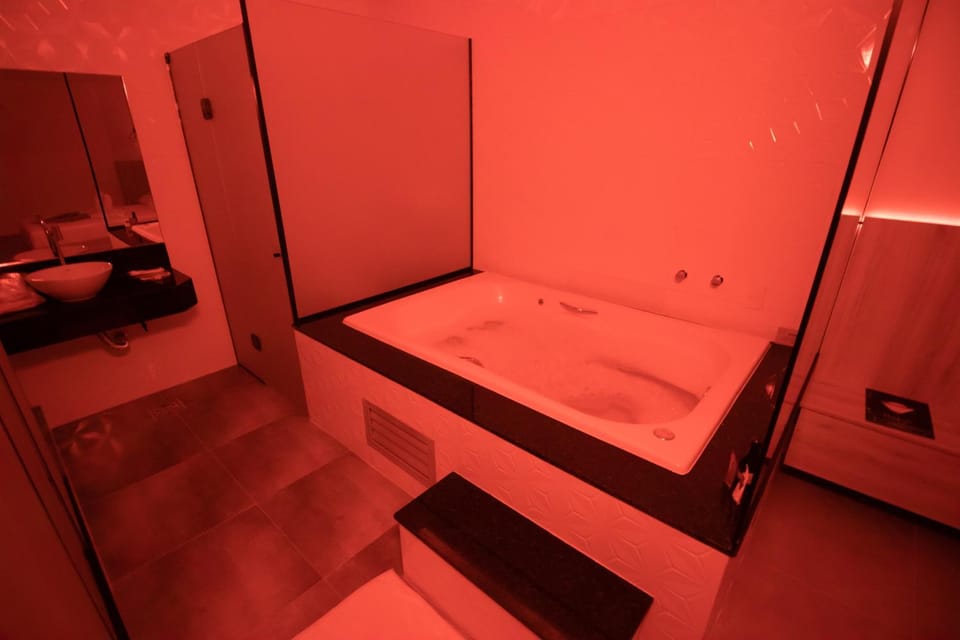 Bathroom, Spa and wellness centre/facilities