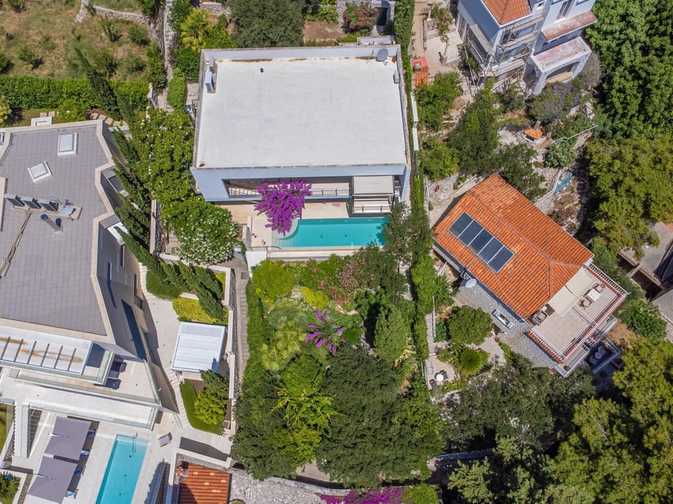 Property building, Bird's eye view, View (from property/room), Pool view, Swimming pool