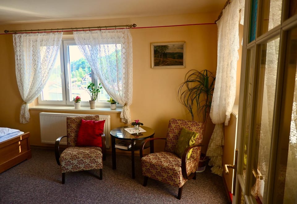 Seating area, Bedroom