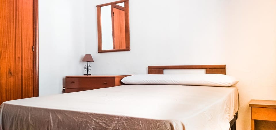 Sweet Room in Malaga Center "Homestay" - Habitación Alojamiento en Apartamento Vacation rental in Malaga