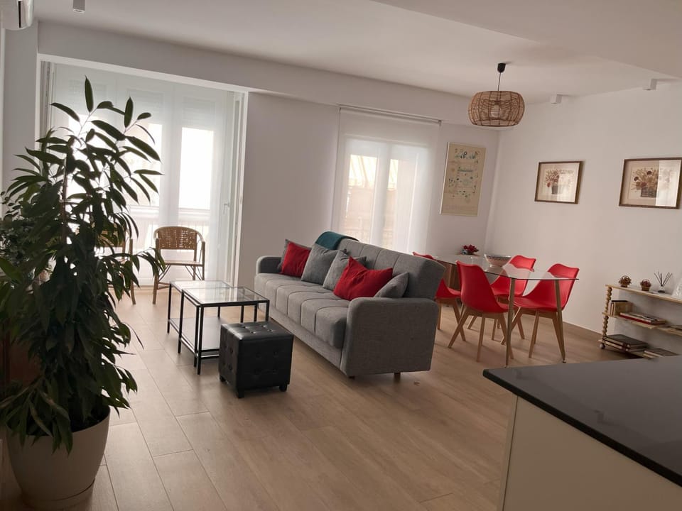 Communal lounge/ TV room