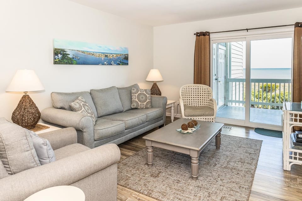 CB45 2B at the Beach House in Carolina Beach