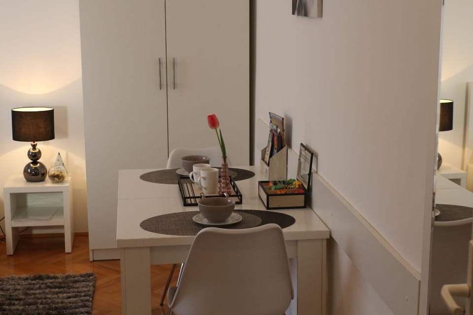 Downtown Main Street Studio Apartment in Zadar