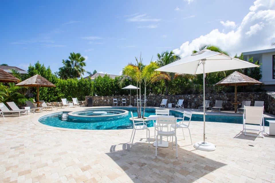 Balcony/Terrace, Swimming pool