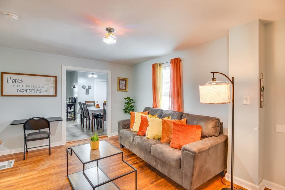 Downtown Brockton Apt < 1 Mi to Local Dining Apartment in Brockton