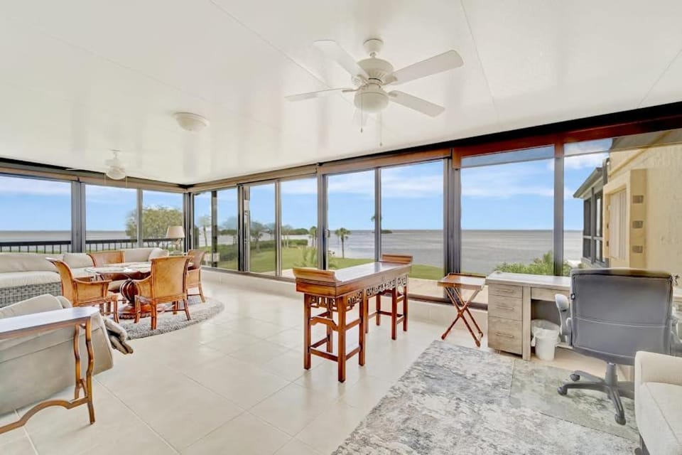 South Shore Sunset House in Burnt Store Marina