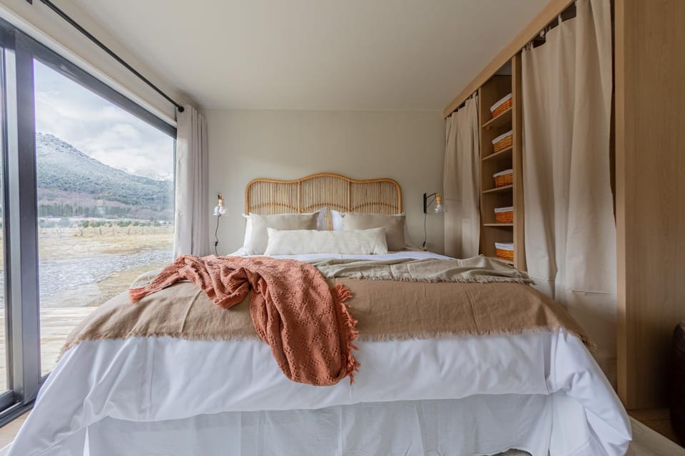 Bedroom, Garden view