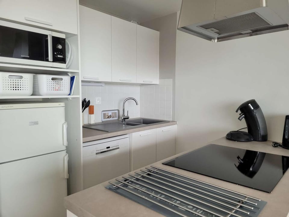 Appartement cosy face mer avec balcon et parking privé - FR-1-672-13 Apartment in Hauts-de-France