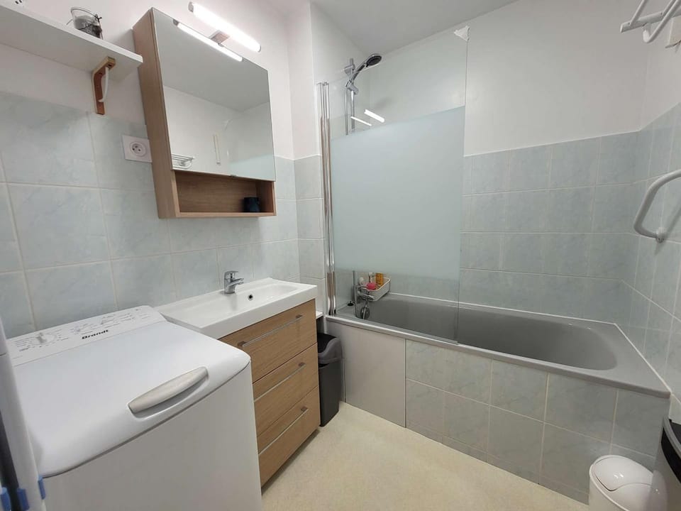 Appartement cosy face mer avec balcon et parking privé - FR-1-672-13 Apartment in Hauts-de-France