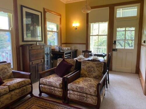 Lottie’s Bed & Breakfast at Fielderberry Farm Farm Stay in Melbourne
