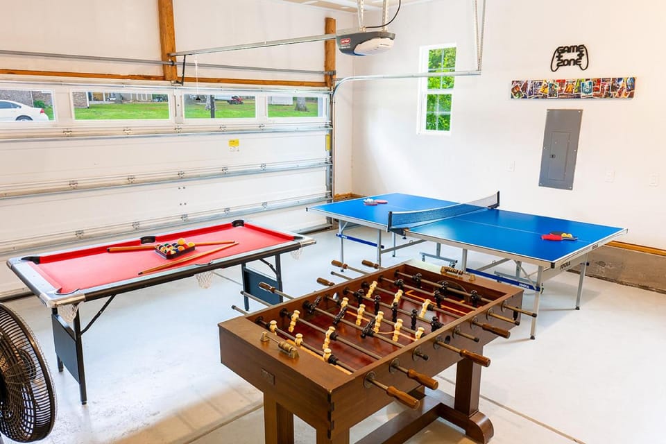 Billiard, Game Room, Table tennis