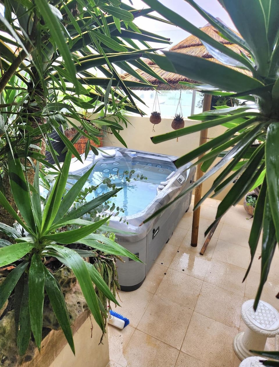 Natural landscape, Garden, Hot Tub, Spa and wellness centre/facilities, Garden view