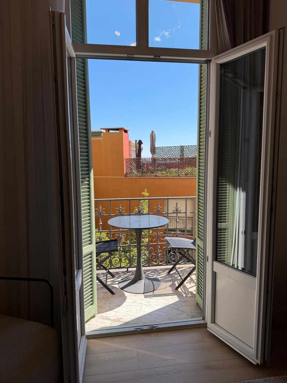 View (from property/room), Balcony/Terrace, Dining area