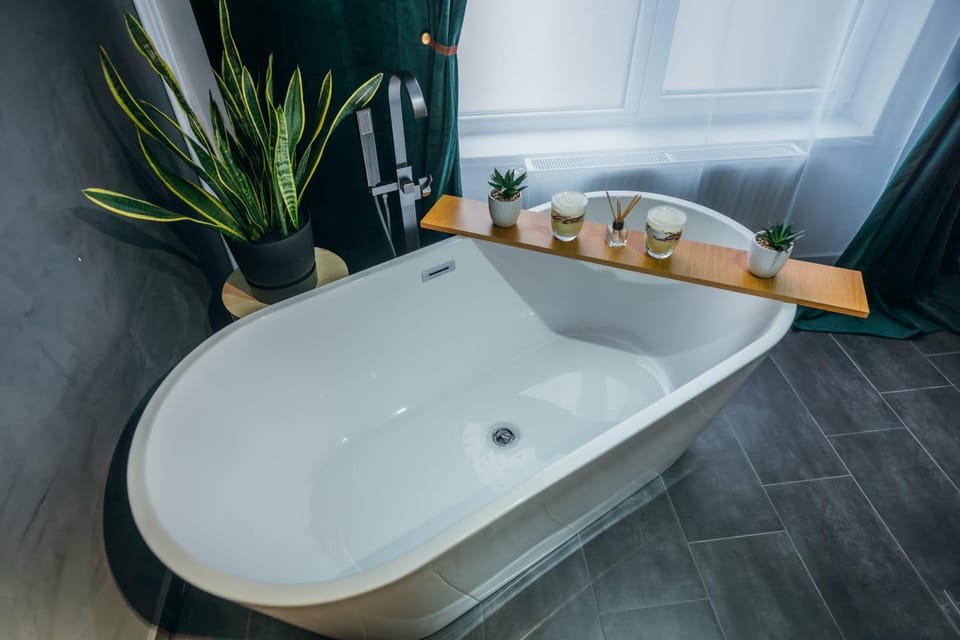 Bathroom, Bath