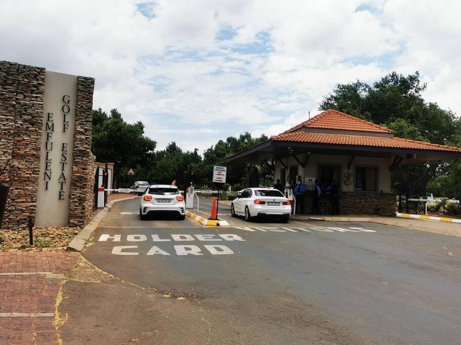 NNS Vaal River Luxury 3 Bedrooms Apartment Apartment in Gauteng