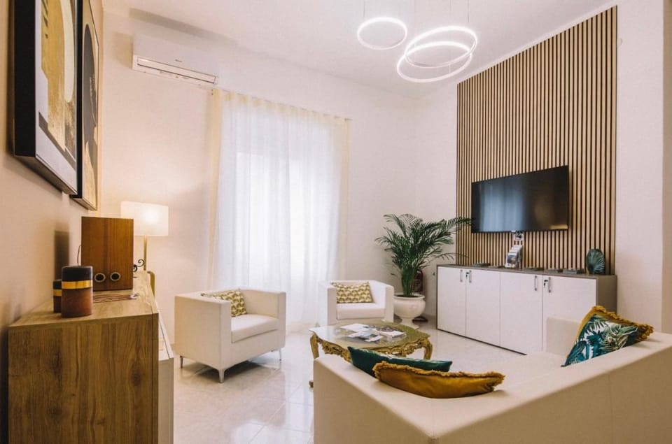 TIZIANA'S HOUSE Bed and Breakfast in Salerno