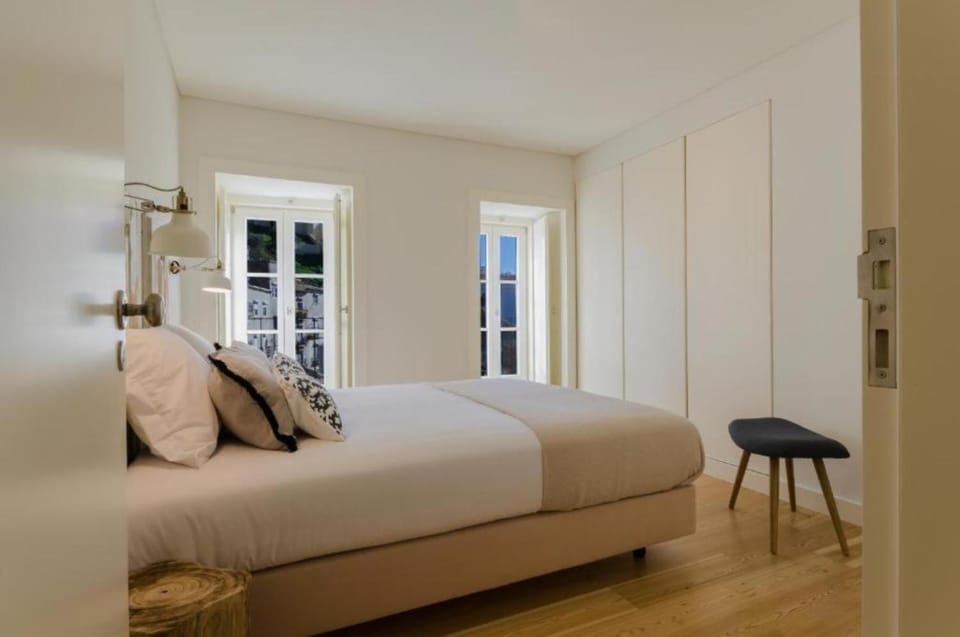 Bed, Decorative detail, Bedroom