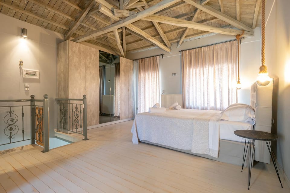 Traditional Stone House Apartment in Decentralized Administration of the Aegean