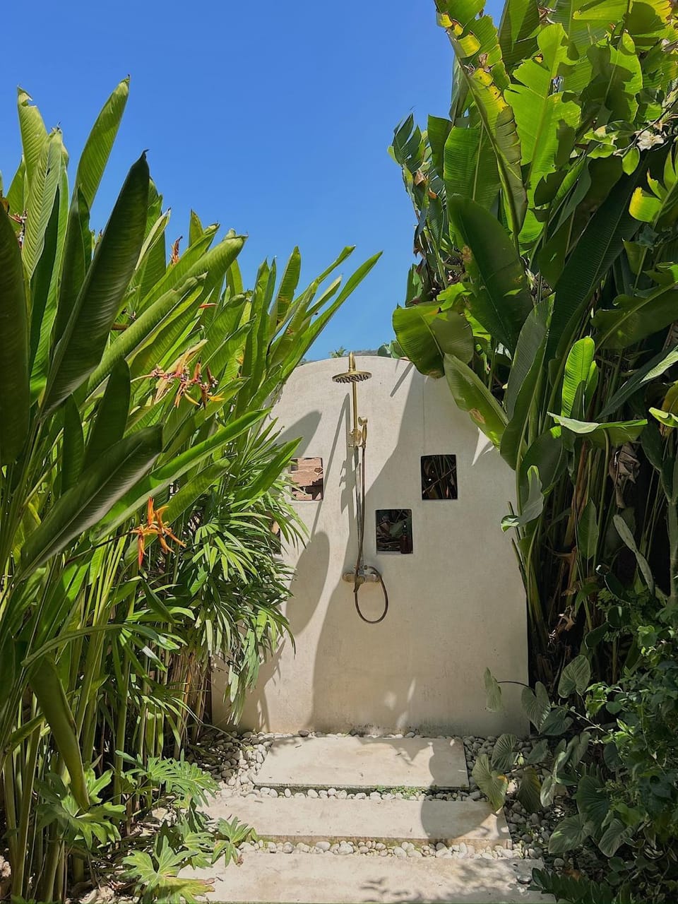 Gaia Guest House Bed and Breakfast in Pujut