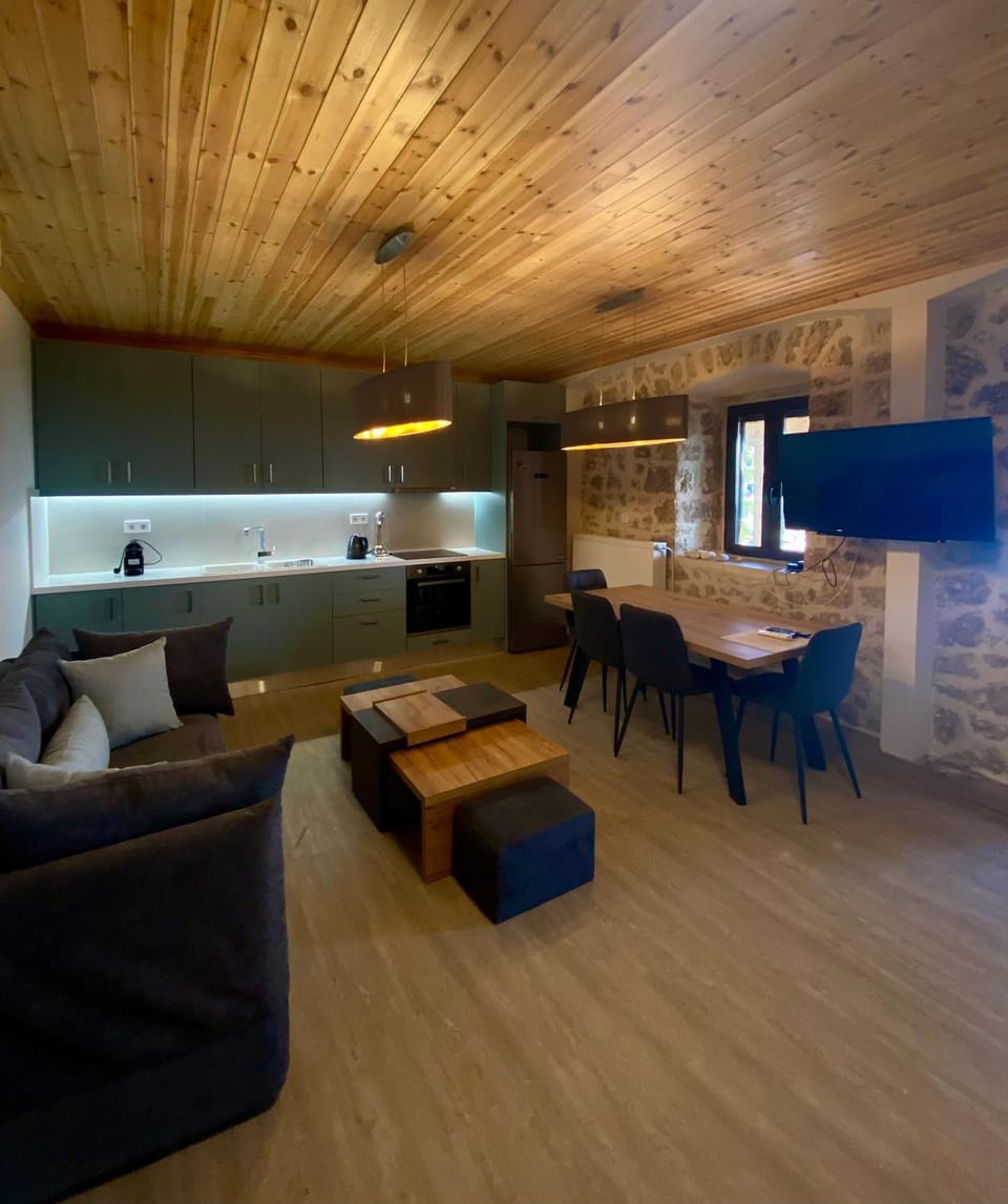 Six blossoms ! Apartment in Lefkada, Lefkada Municipality, Greece