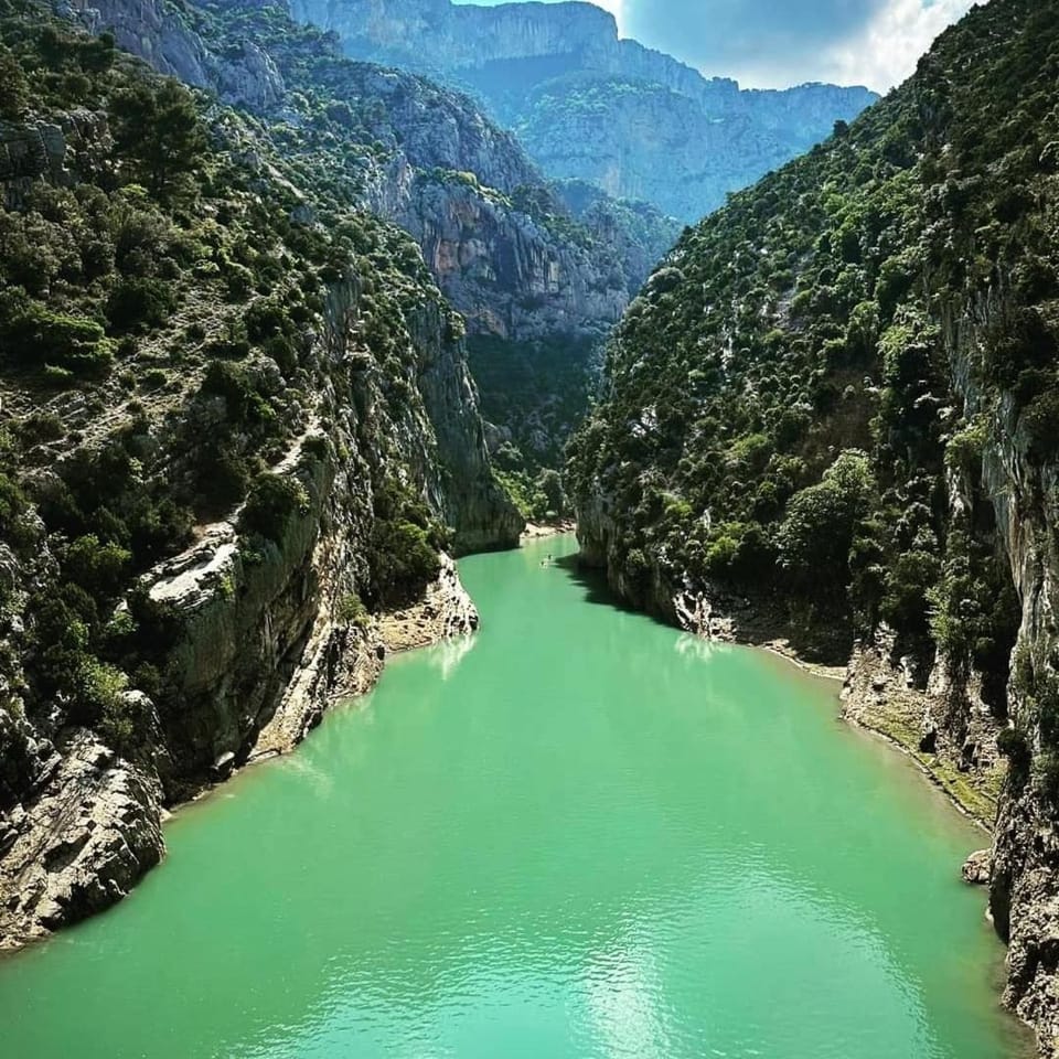 Nearby landmark, Natural landscape, Lake view, Mountain view, River view
