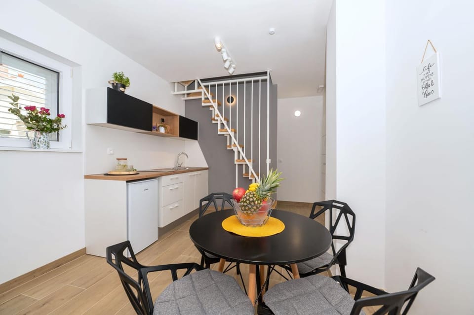 Apartman M6 Apartment in Makarska