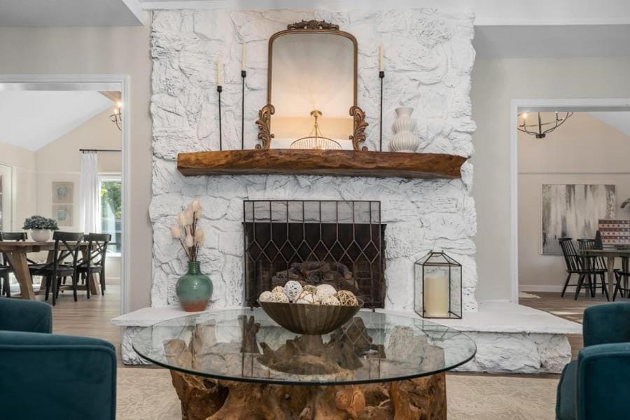 The Susser Estate with Dock Hot Tub Game Room House in Cedar Creek Reservoir