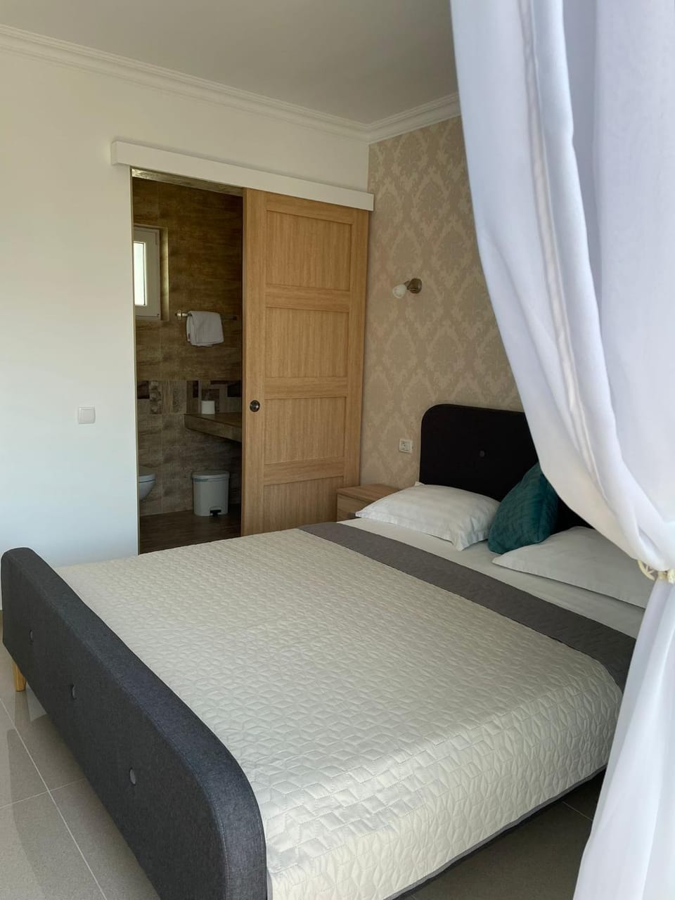 Larimar Bed and Breakfast in Constanța County