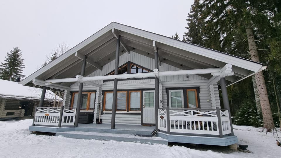Property building, Day, Winter