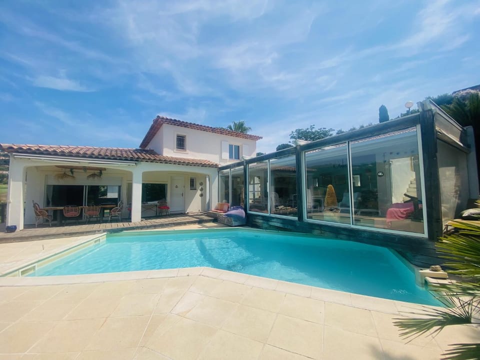 Villa climatisée du golf Villa in Sainte-Maxime