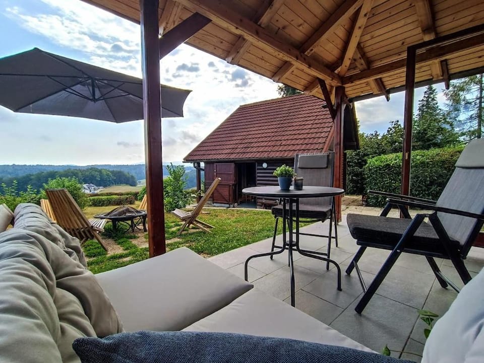 View (from property/room), Balcony/Terrace, Seating area